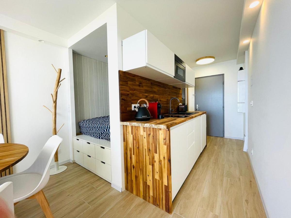 Front De Renove