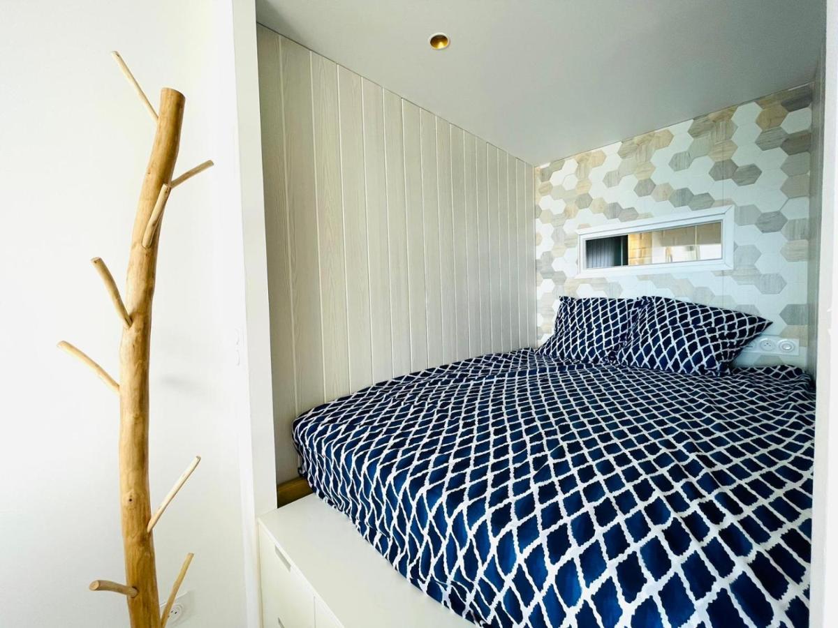Front De Renove Apartment